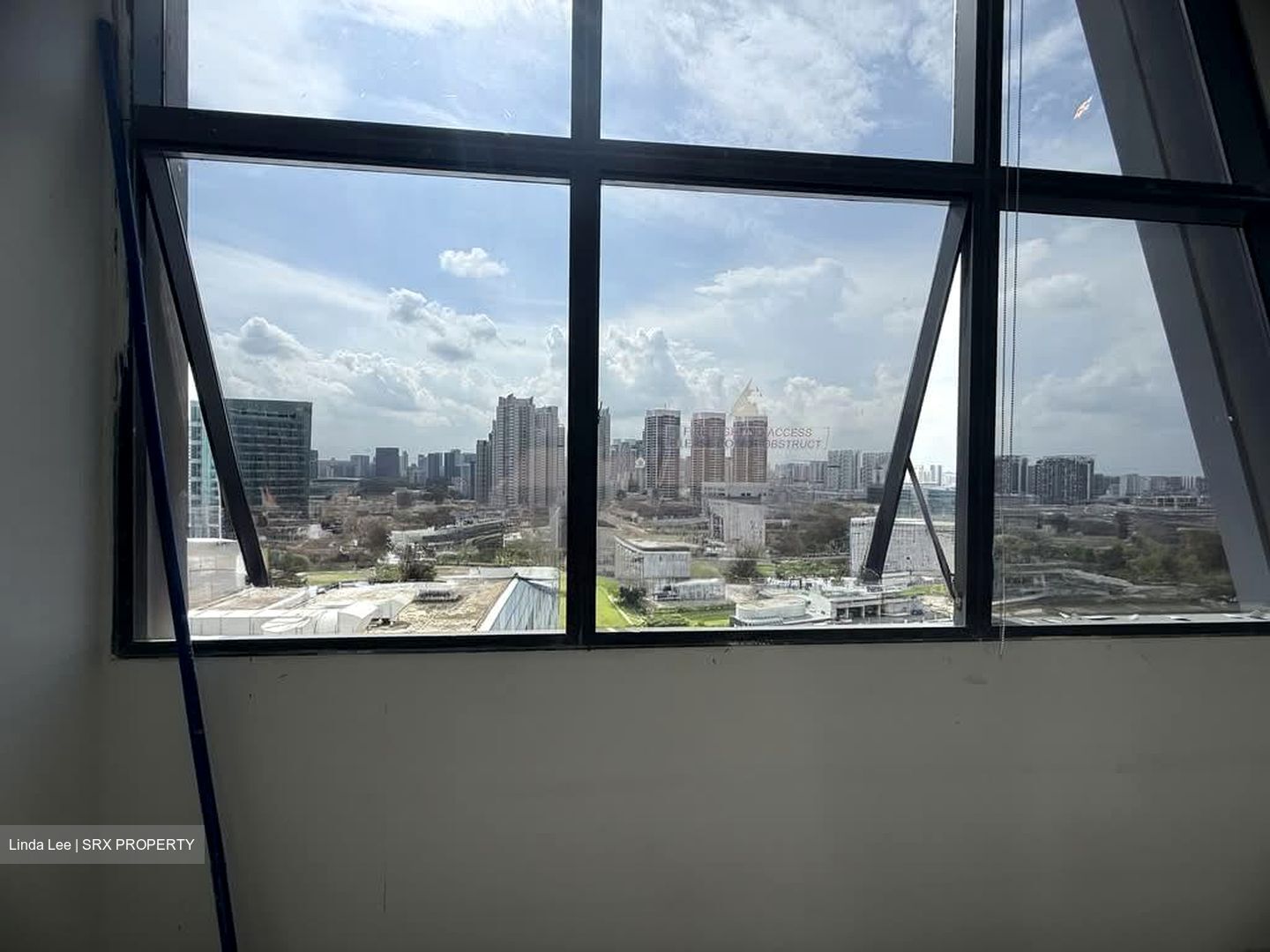 Ct Hub 2 (D12), Office #586605491